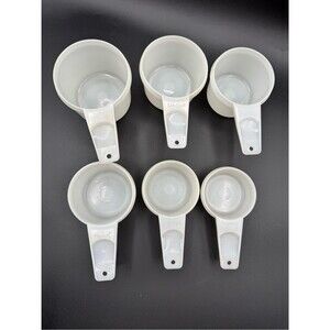 Set of 6 Tupperware Speckled White Measuring Cups